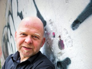 Am 29. Januar blickt der Kabarettist Bernd Gieseking im Bürgerhaus Norden auf das Jahr 2015 zurück. (Foto: Thomas Rosental)